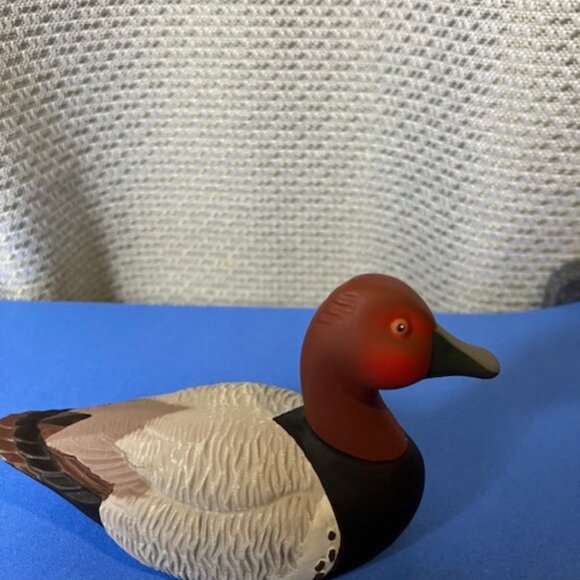 Pair of Vintage 1984 Ducks Avon Collectors Series Canvas Back & Buffle Head NIB - Picture 4 of 10